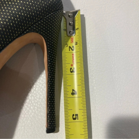 BADGLEY MISCHKA Sz 10 Jewelled Diamond Toe Cap Gold Specs 5”  Heels Pumps - Picture 13 of 13